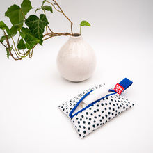 Tissue Holder (Dots)